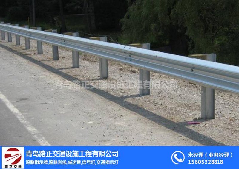 河北护栏厂家：构建安全防线的幕后英雄